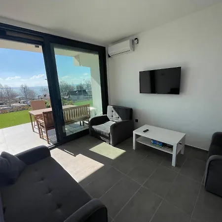 Club Panorama Studio - Pool, Garden